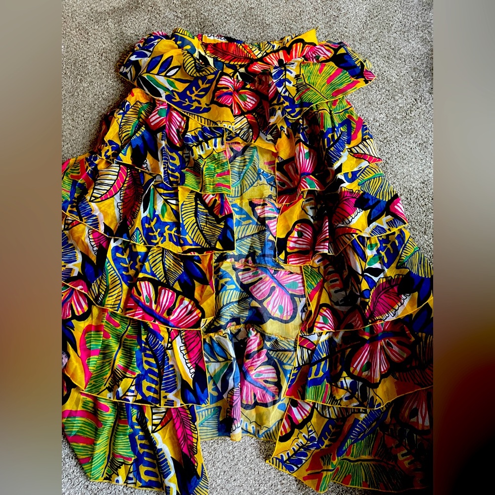 High low asymmetrical, chiffon blend skirt